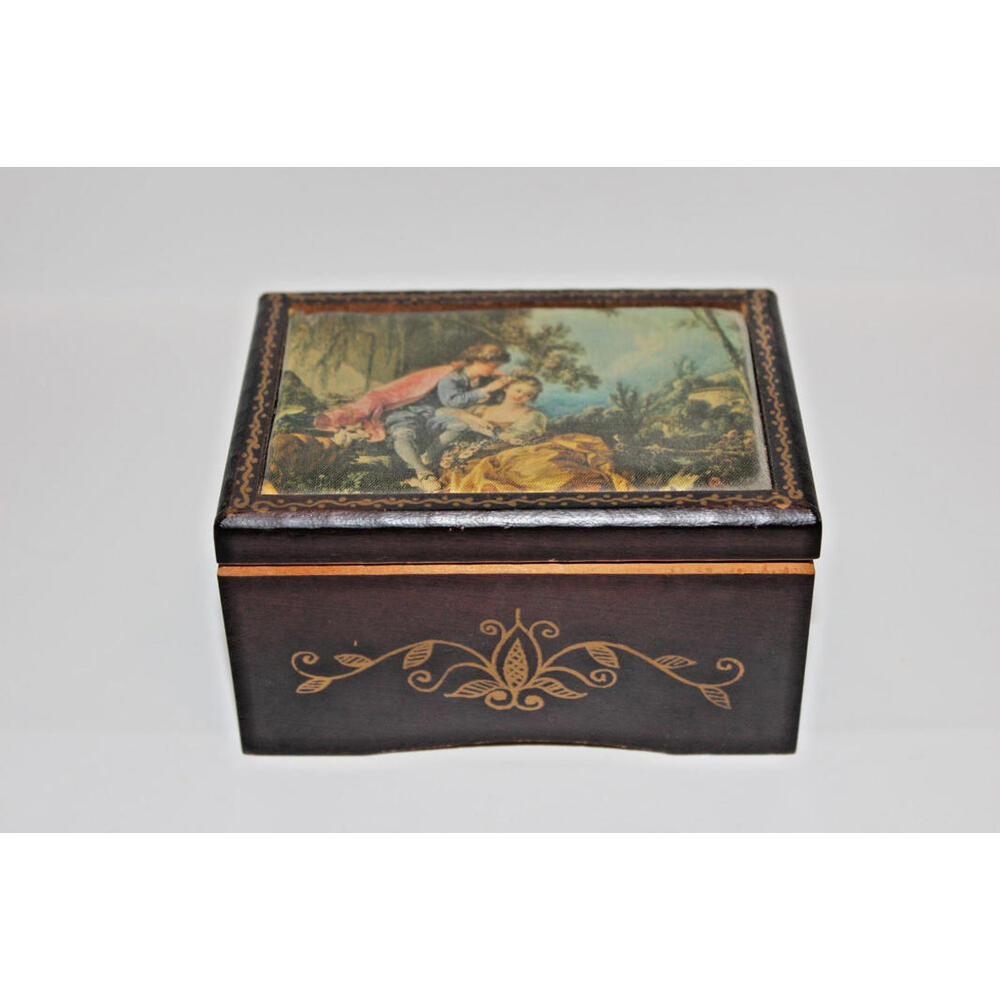Vintage Linden Japan Music Box Boucher Spring Love Story Wood Jewelry Box